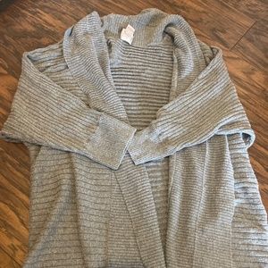 Grey cardigan